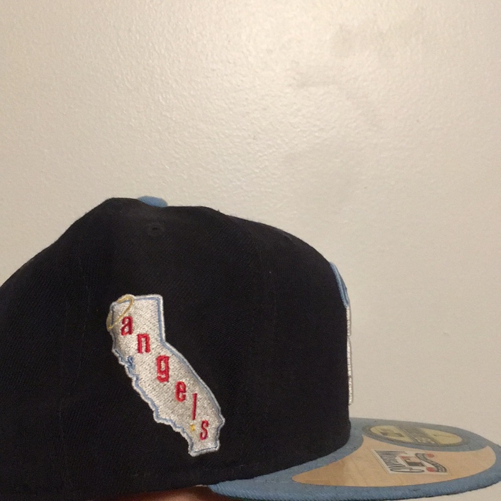 Angels hat - Picture 2 of 3